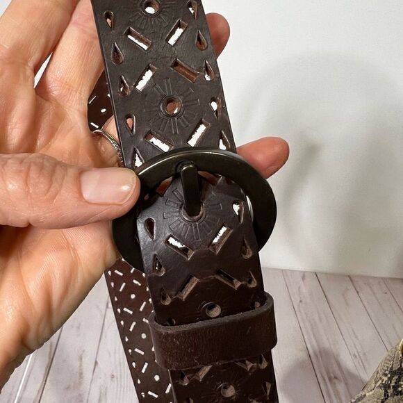 Brown Leather Laser Cut Bohemian Belt Brass Buckle - Picture 2 of 7